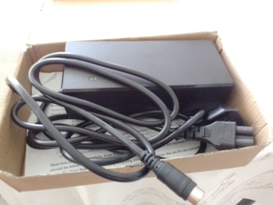 Gri Diğer Şarj Aleti - Görsel 4