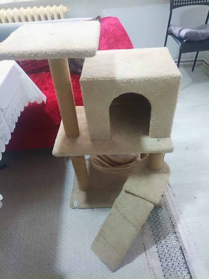 Kahverengi ve Gri Kedi Tırmalama ve Oyun Evi - Görsel 2