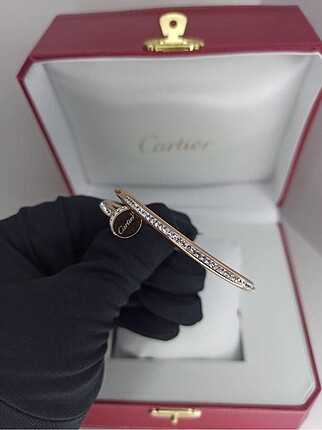 Cartier bileklik