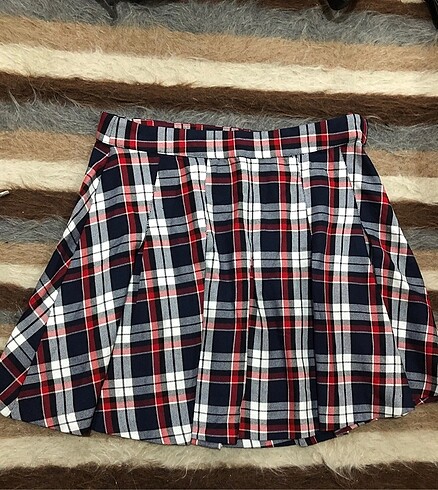 H&M ekose desenli pileli etek