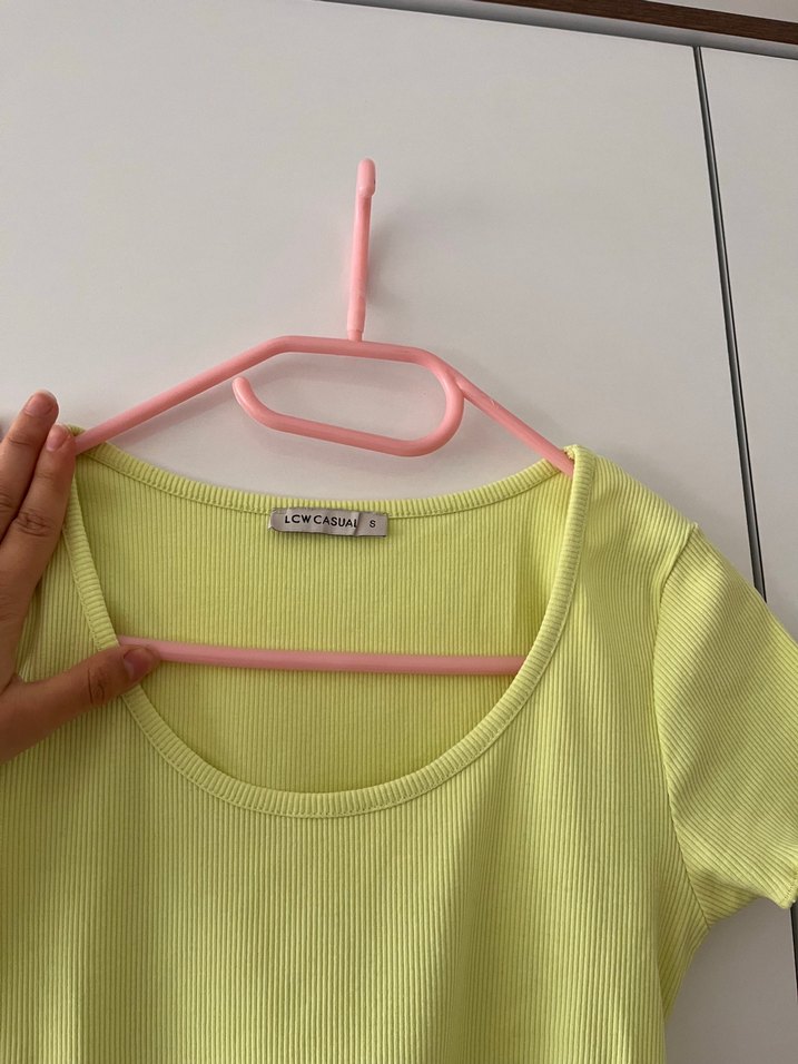 Sarı Kısa Kollu Tişört - Görsel 3