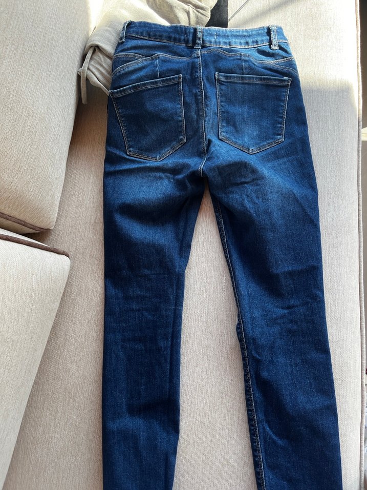 Yırtık Detaylı Kadın Koyu Mavi Denim Jean - Görsel 2