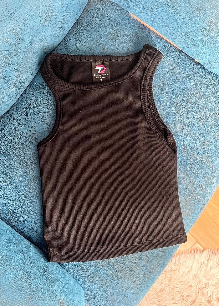 Siyah crop her bedeni mevcut - Görsel 2