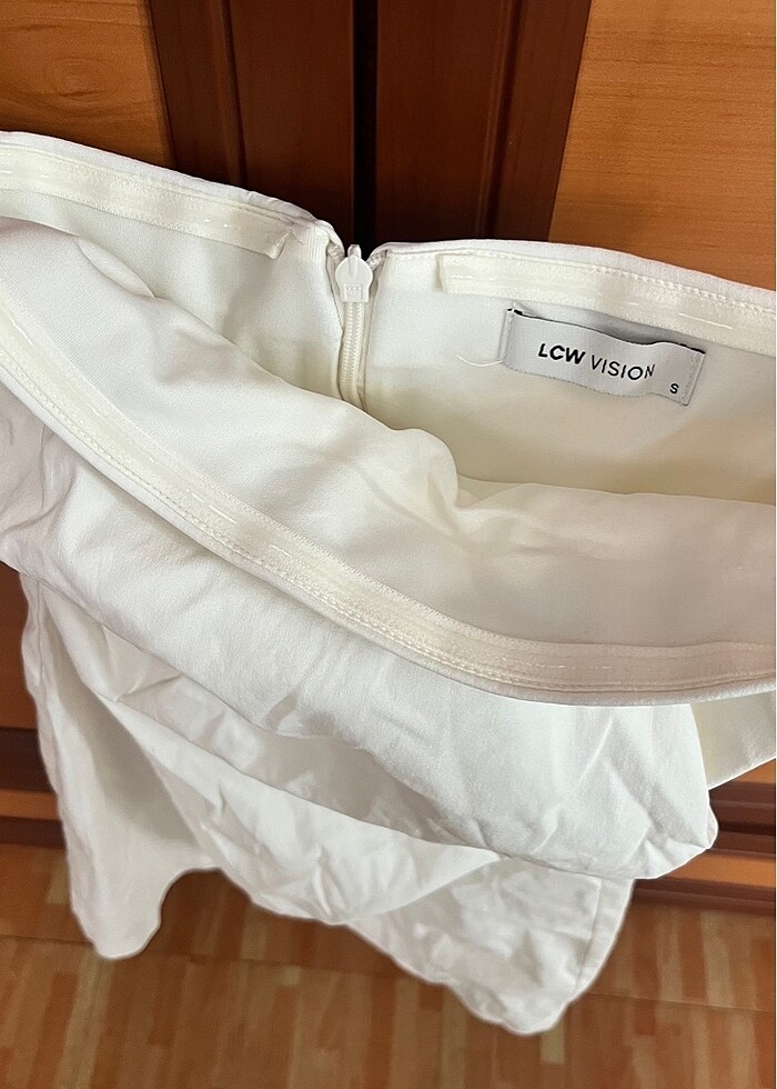 Beyaz Elbise - Görsel 2