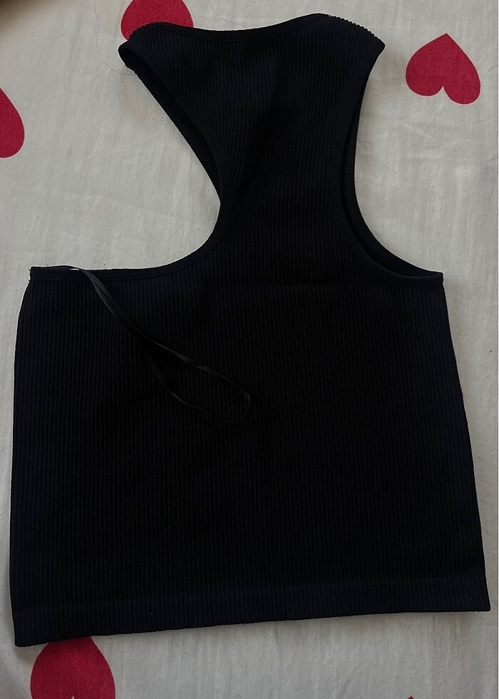 Siyah Crop
 - Görsel 2