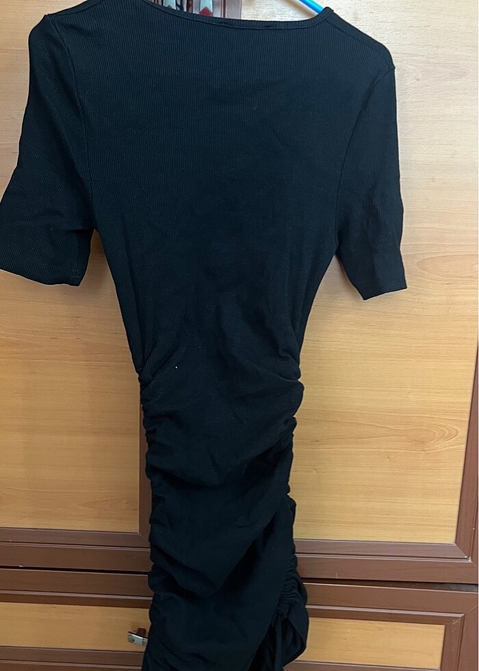 Siyah Elbise - Görsel 2