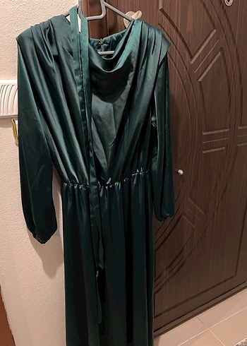 Tesettür elbise Uzun Drapeli Yeşil Kadın Elbise - Görsel 5