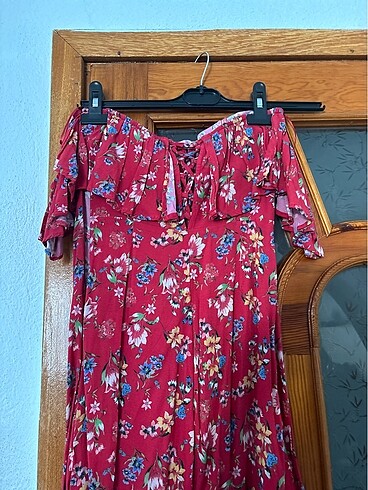 xs Beden kırmızı Renk Bershka mini elbise