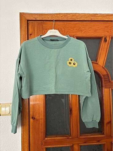 Crop sweatshirt