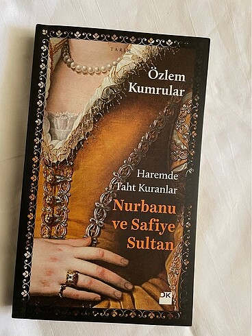 Özlem Kumrular Haremde Taht Kuranlar