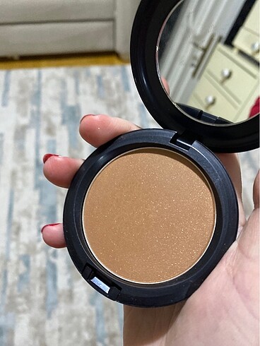 Mac bronzer