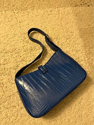 Yves Saint Laurent YSL MODEL ÇANTA?