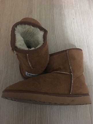 Ugg bot