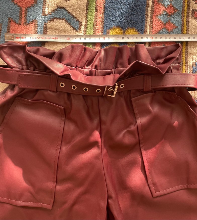 Zara bordo deri şort - Görsel 3