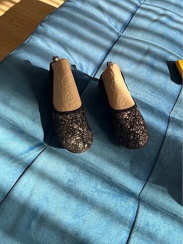 H&M H&M kids Babet ev ayakkabısı 30 no siyah- gold
