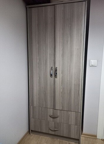 Diğer 2 kapaklı gardolap