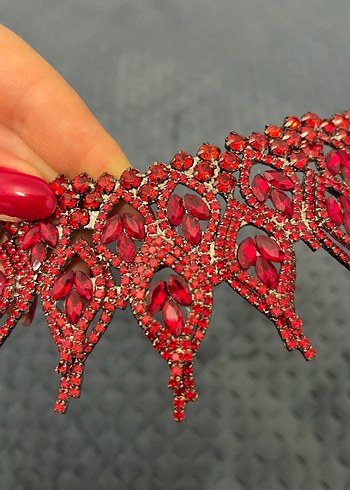 Accessorize Kırmızı Taşlı yüksek kına tacı