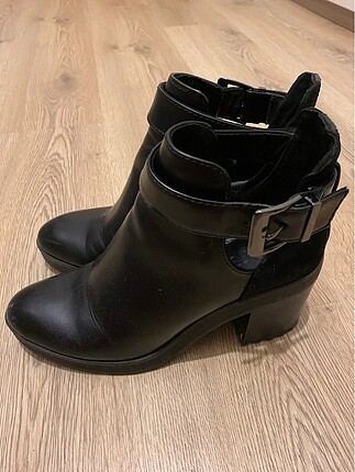 38 Beden Bershka 38 numara ????