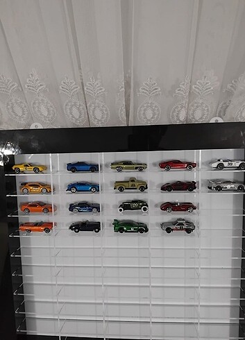 Hot wheels özel raf