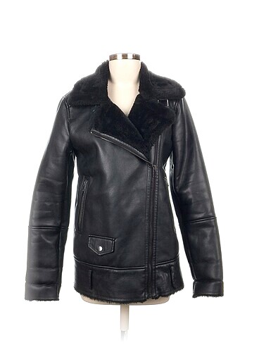 Stradivarius Kaban %70 İndirimli.