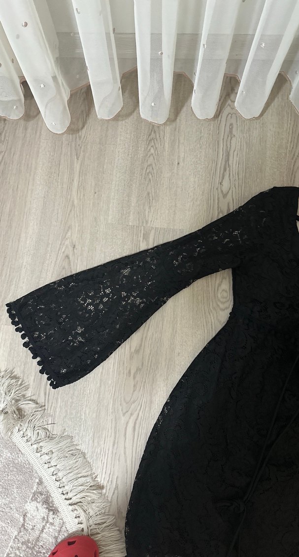 Dantel İşlemeli Siyah Midi Elbise - Görsel 2