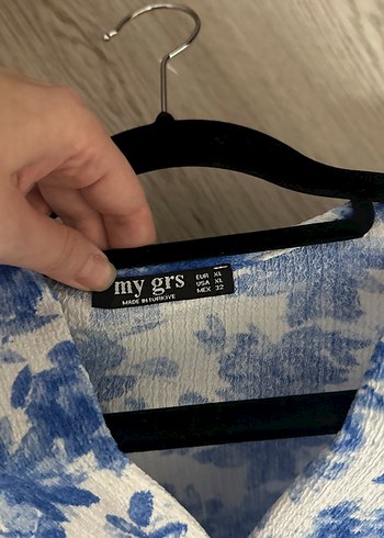 Mavi Çiçekli V Yaka Uzun Elbise - Görsel 3