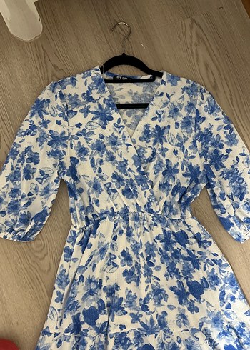 Mavi Çiçekli V Yaka Uzun Elbise - Görsel 2