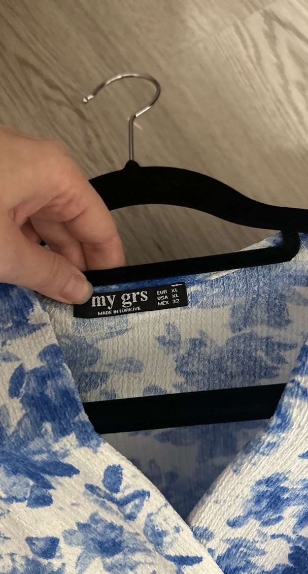 Mavi Çiçekli V Yaka Uzun Elbise - Görsel 3