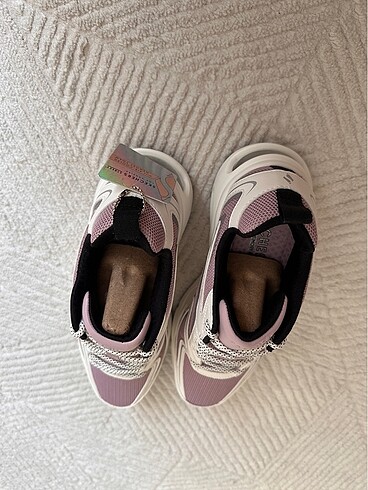 38 Beden Skechers