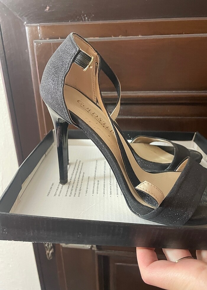 Topuklu ayakkabı - Görsel 2