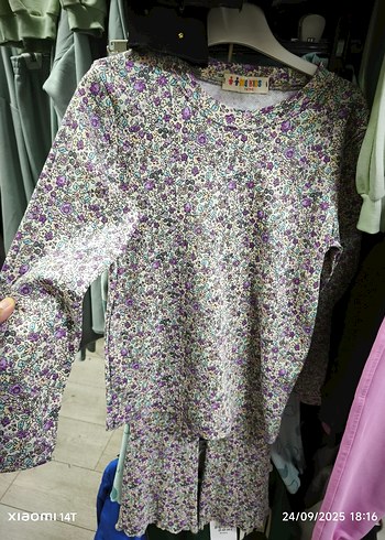 LC Waikiki Ribanalı Payetli Kız Bluzu