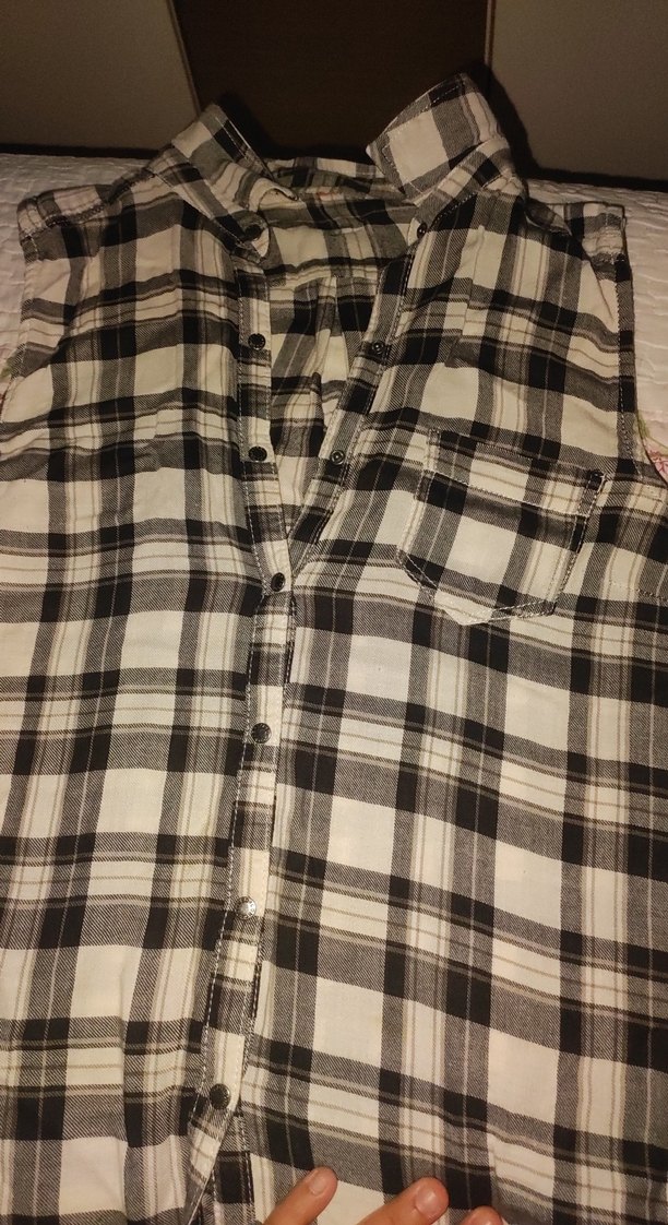 Düğmeli Gri Kareli Kolsuz Kadın Gömlek - Görsel 2