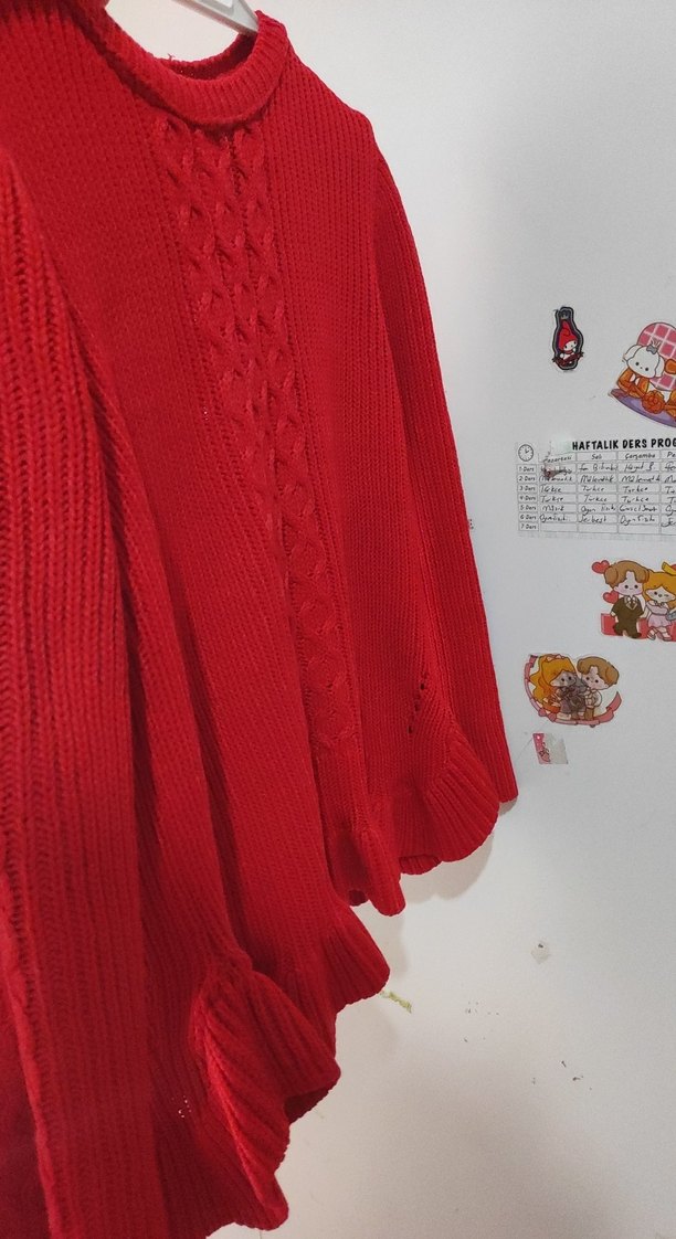 Kız Çocuk Kırmızı Örgü Kazak - Görsel 3