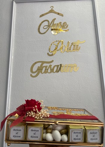  Beden Renk Kırmızı Gül ve Çikolata Hediye Seti
