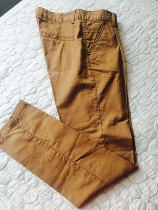 Hiç giyilmemiş camel renkli pantolon