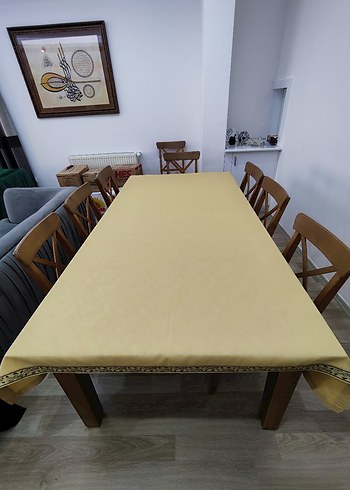 Diğer 12 peçete ve dertsiz masa örtüsü