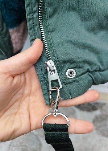 Bershka kadın Yeşil Kapüşonlu Kürklü Kışlık Ceket - Görsel 9