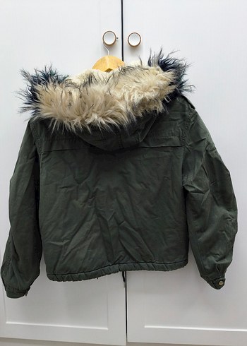 Bershka kadın Yeşil Kapüşonlu Kürklü Kışlık Ceket - Görsel 2