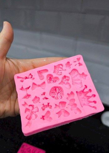 Pastel Pembe Süsleme Kalıbı - Görsel 3