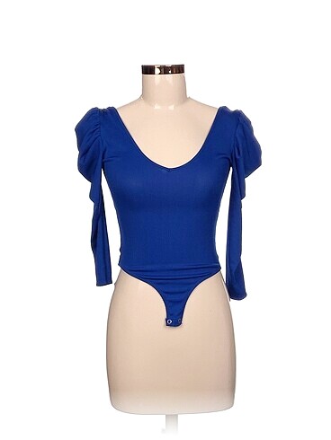 Bershka Bluz %70 İndirimli.