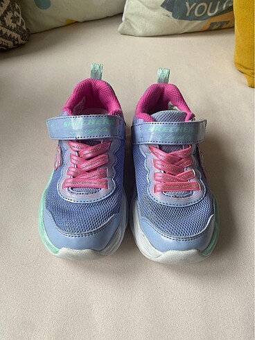 Skechers S-Lights kız çocuk ayakkabısı