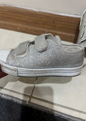 Diğer Kız Çocuk Gri Cırtcırtlı Spor Ayakkabı