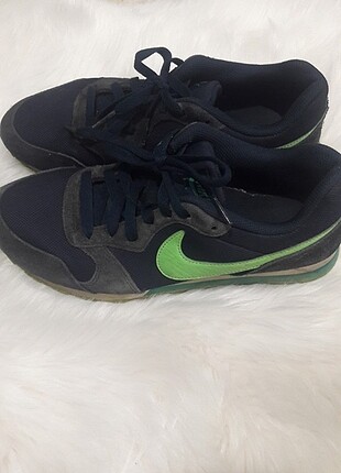 Nike spor ayakkabi