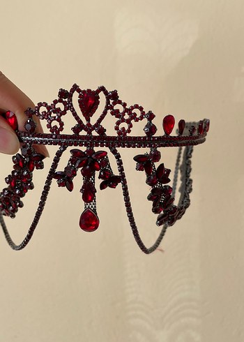 Bordo Boncuklu Gotik Taç