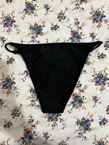 s Beden siyah Renk trendyol siyah bikini altı
