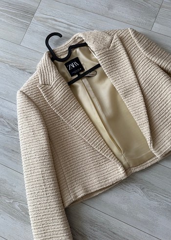 Bej Kısa Örgü Dokulu Kadın Ceket - Görsel 3