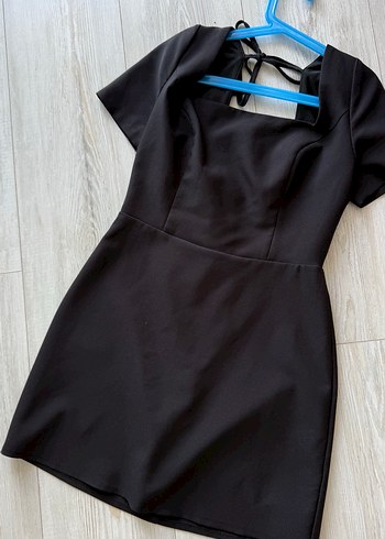 Siyah V Yaka Mini Elbise - Görsel 3