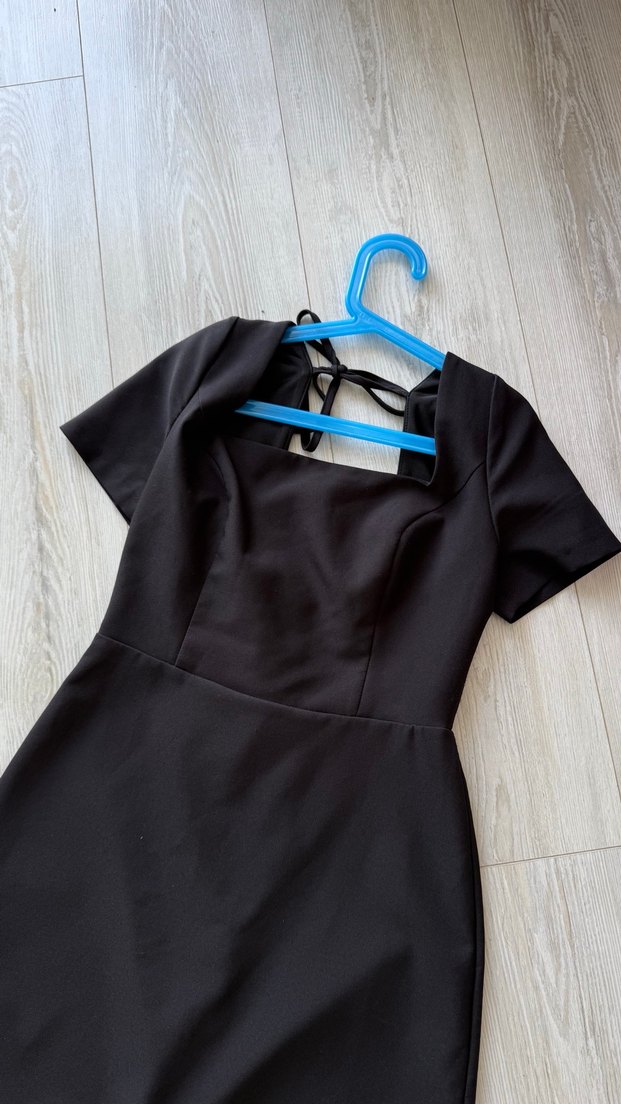Siyah V Yaka Mini Elbise - Görsel 2