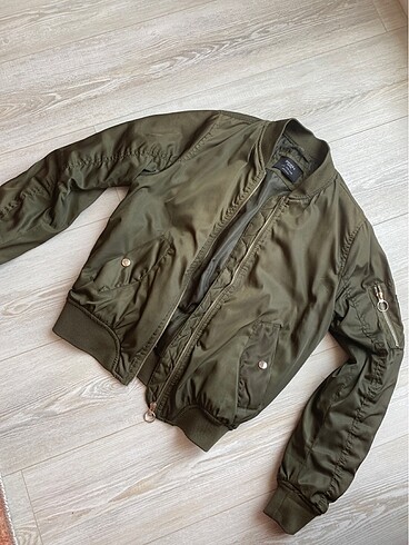 Bershka Bomber