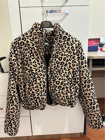 DeFacto mont leopar